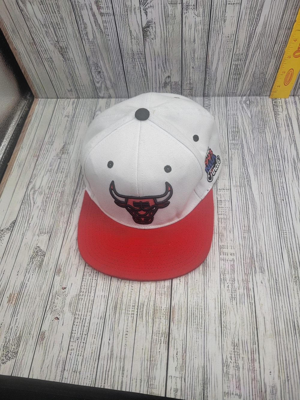Chicago Bulls Hardwood Classic Retro Hat By Mitchell & Ness